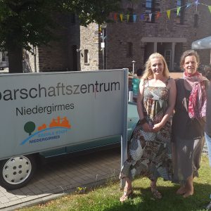 Bildunterschrift: V.l.n.r.: Die Mitarbeiterinnen der Diakonie Lahn-Dill Christiane Hartmann und Andrea Weber, zusammen mit dem stellvertretenden Wetzlarer SPD-Ortsvereinsvorsitzenden Andreas Stahl. Foto: privat